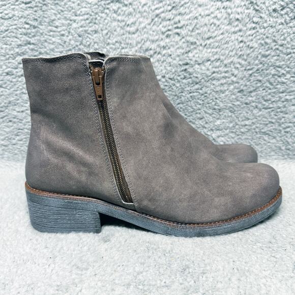 Naot Wander Womens Size 11 Ankle Boots Taupe Gray Suede Double Zip - Picture 1 of 9
